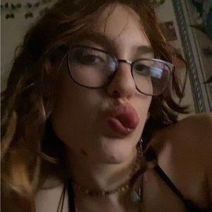 Meet your Posher, Charlotte